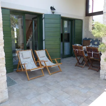 - Mellitus Apartman Molat